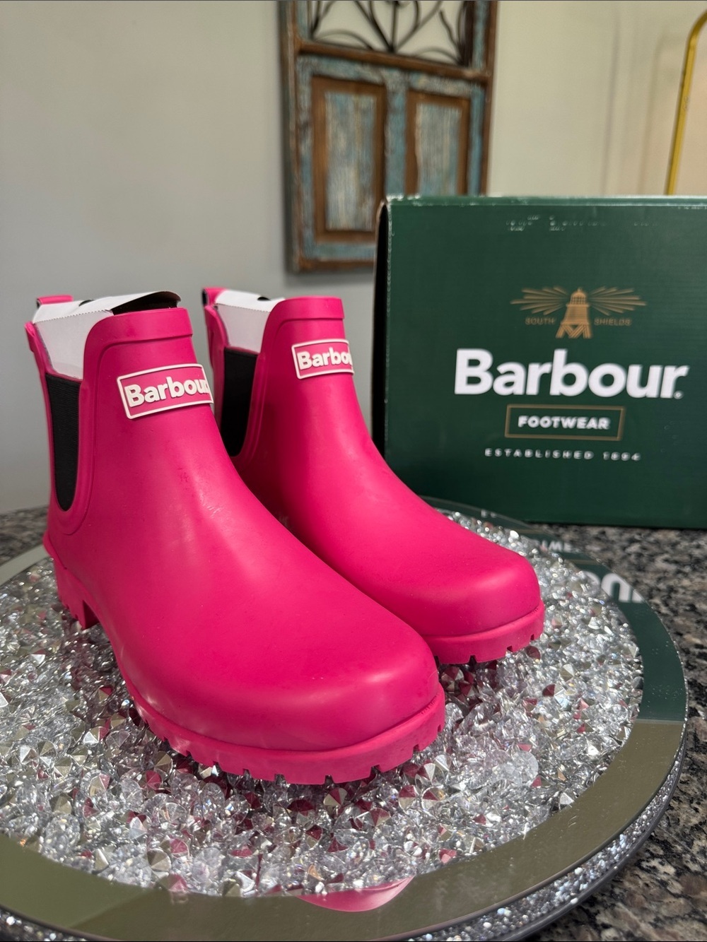 Barbour Bright Pink Chelsea ankle Rain Boots MEW 8